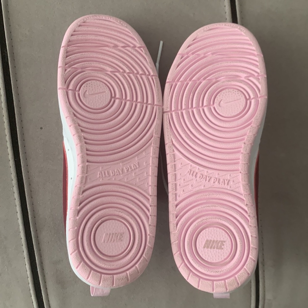 Nike Court Borough Low 2 NWOB "White Dark Beetroot " Sneakers size US 5.5Y - Picture 17 of 17